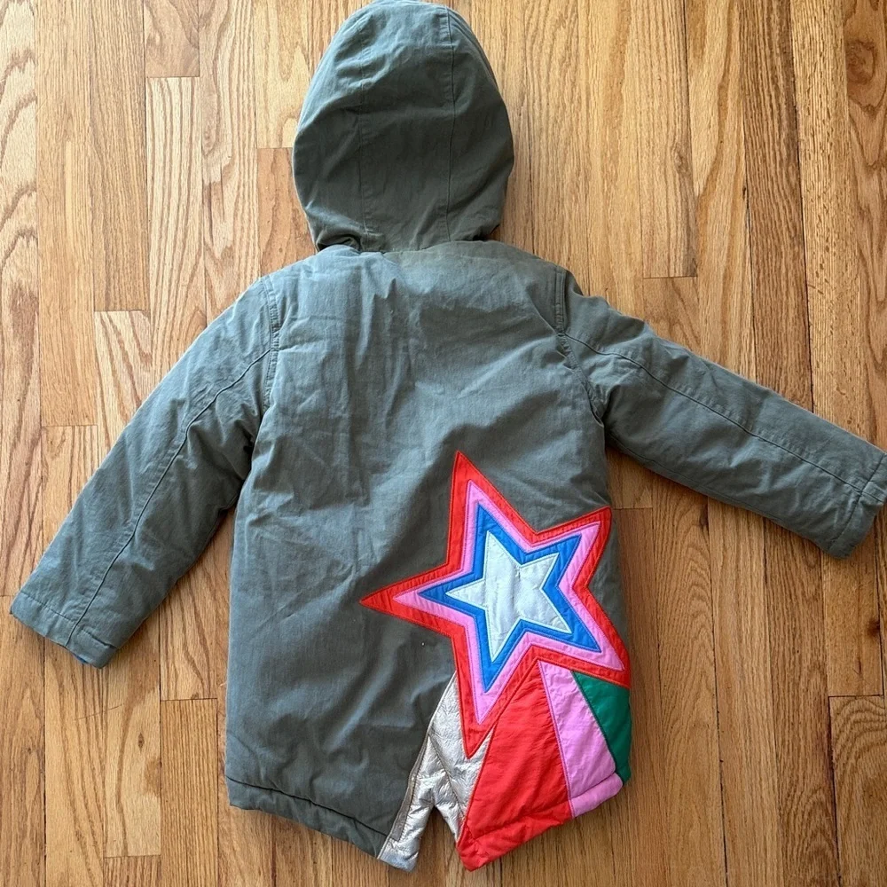 Boden 5/6 Green Hooded Jacket with Star Patch details, fleece lined great cond